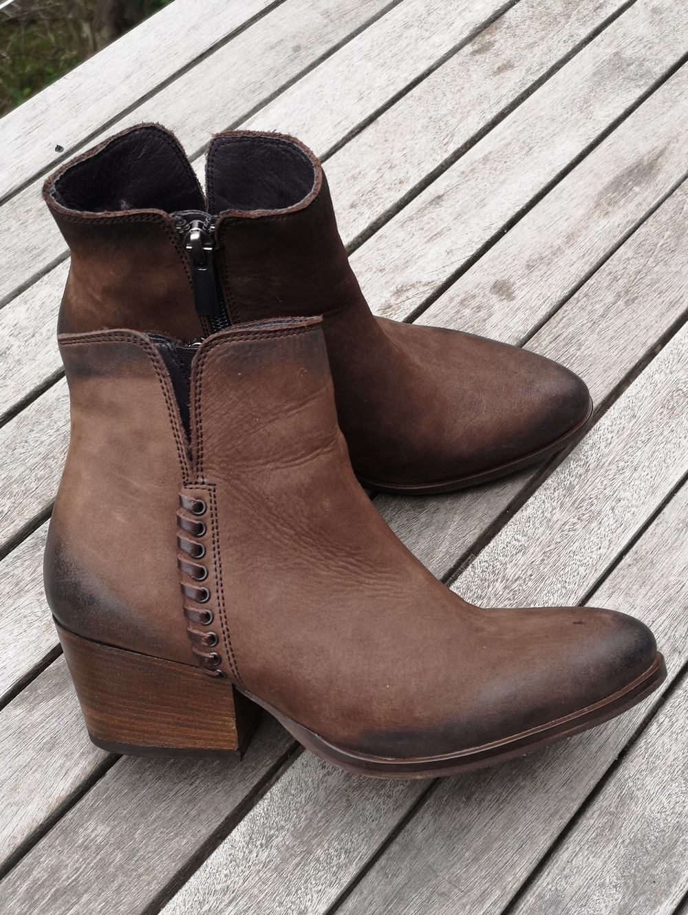 Steve Madden brown leather ankle boots